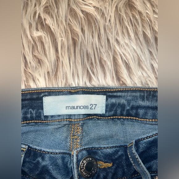 Maunces Women's Skinny Distressed Jeans - Picture 9 of 10